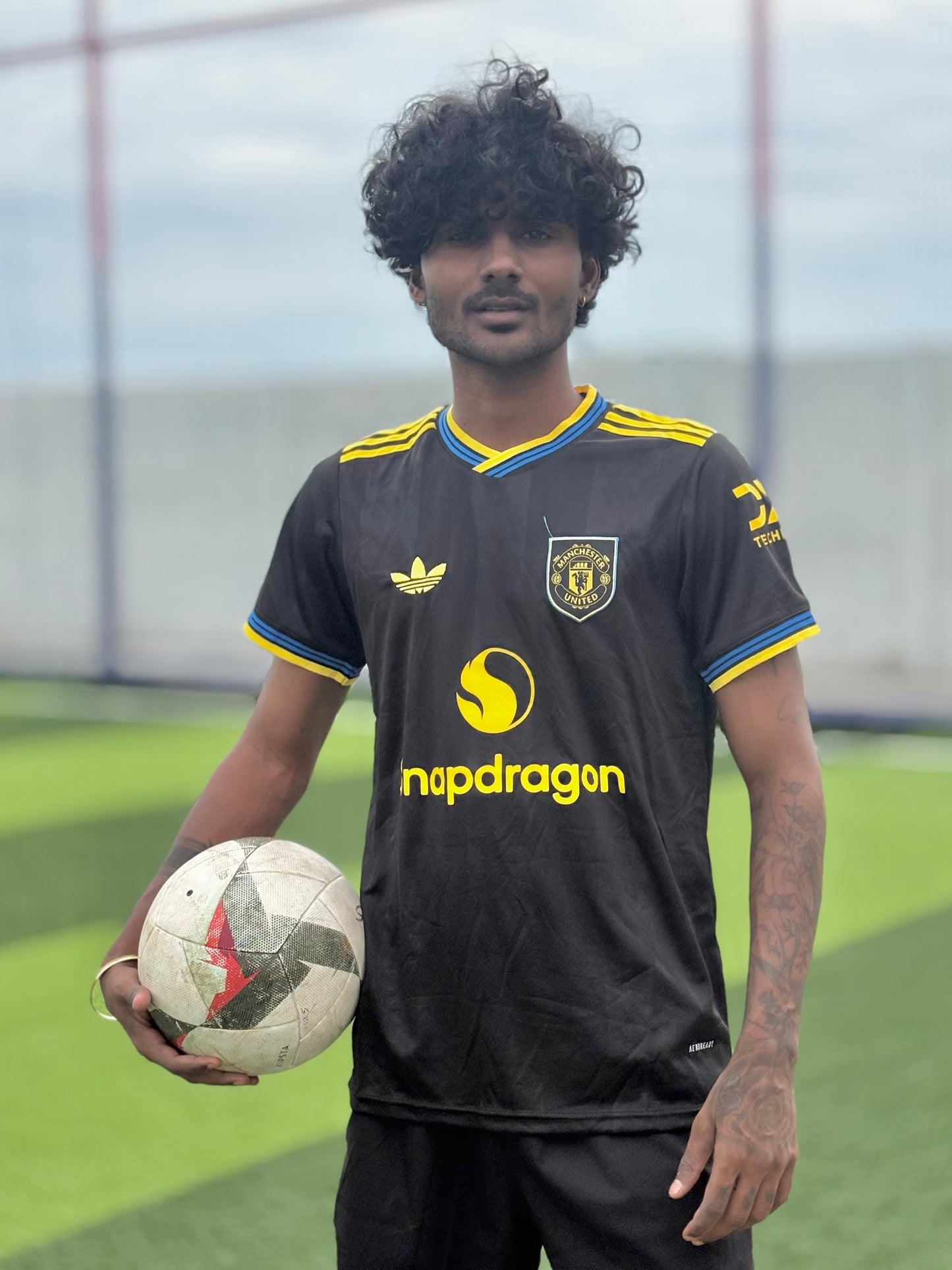 MANCHESTER UNITED JERSEY