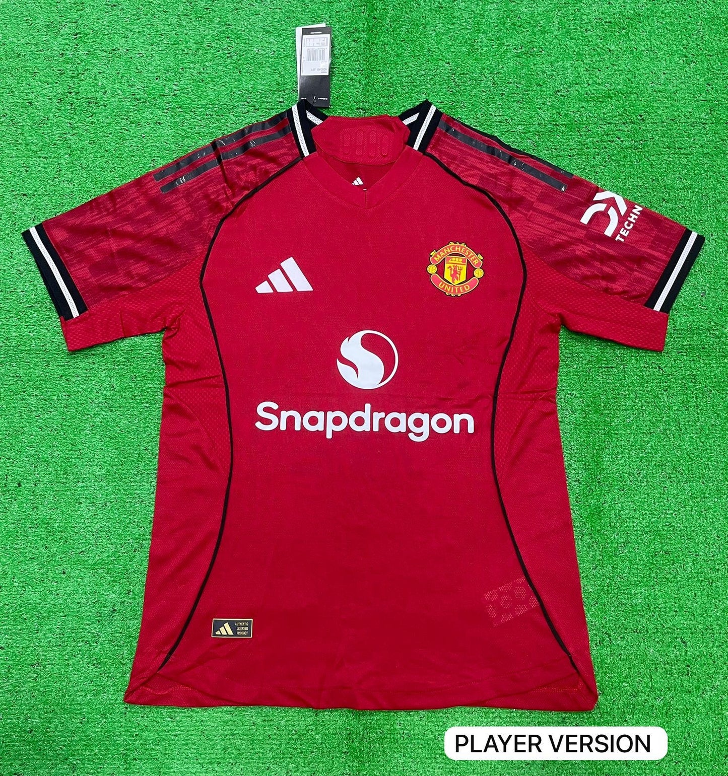 MANCHESTER UNITED PLAYER VERSION JERSEY