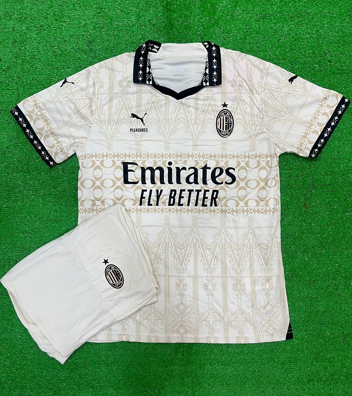 AC MILAN KIT