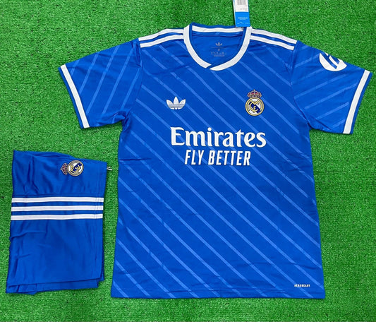 REAL MADRID KIT