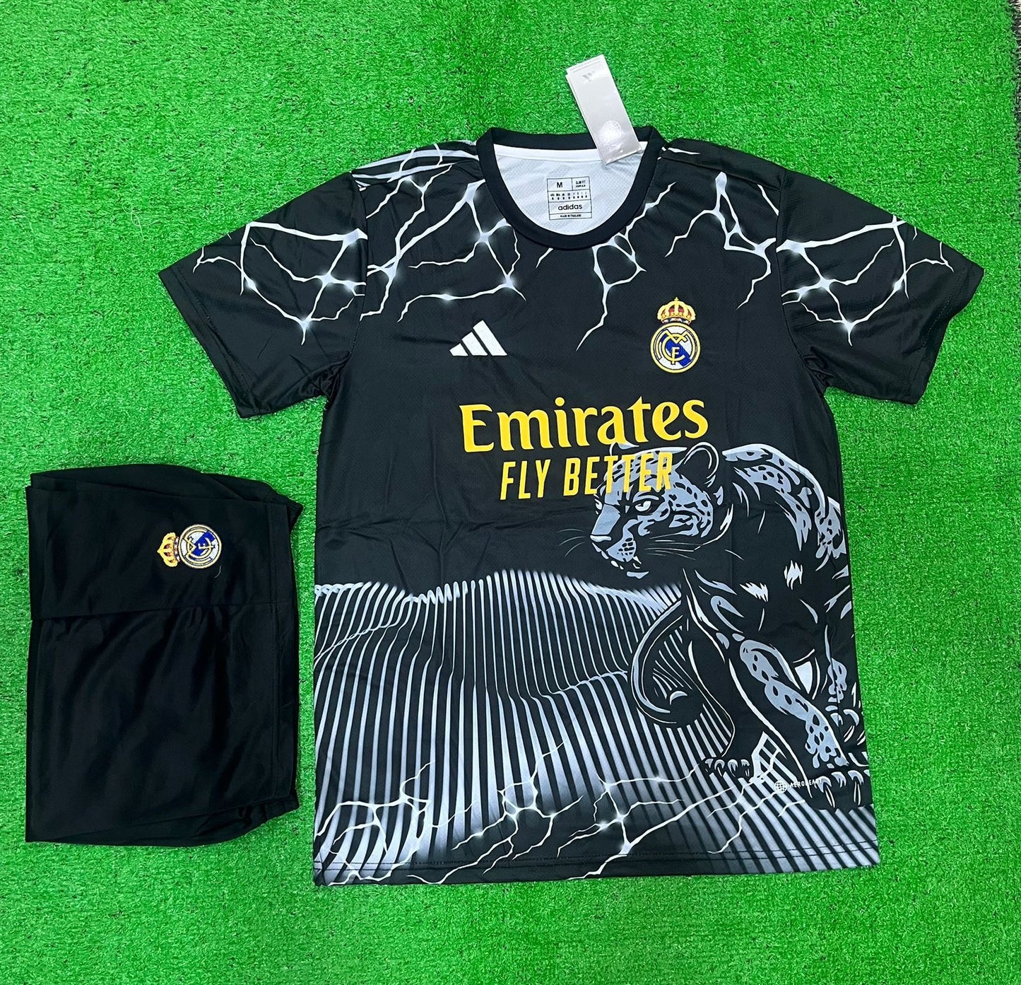 REAL MADRID KIT
