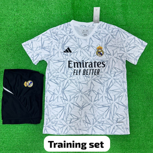 REAL MADRID KIT